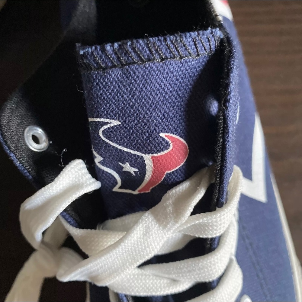 Houston Texans Big Logo Low Top Sneakers - Picture 4 of 4